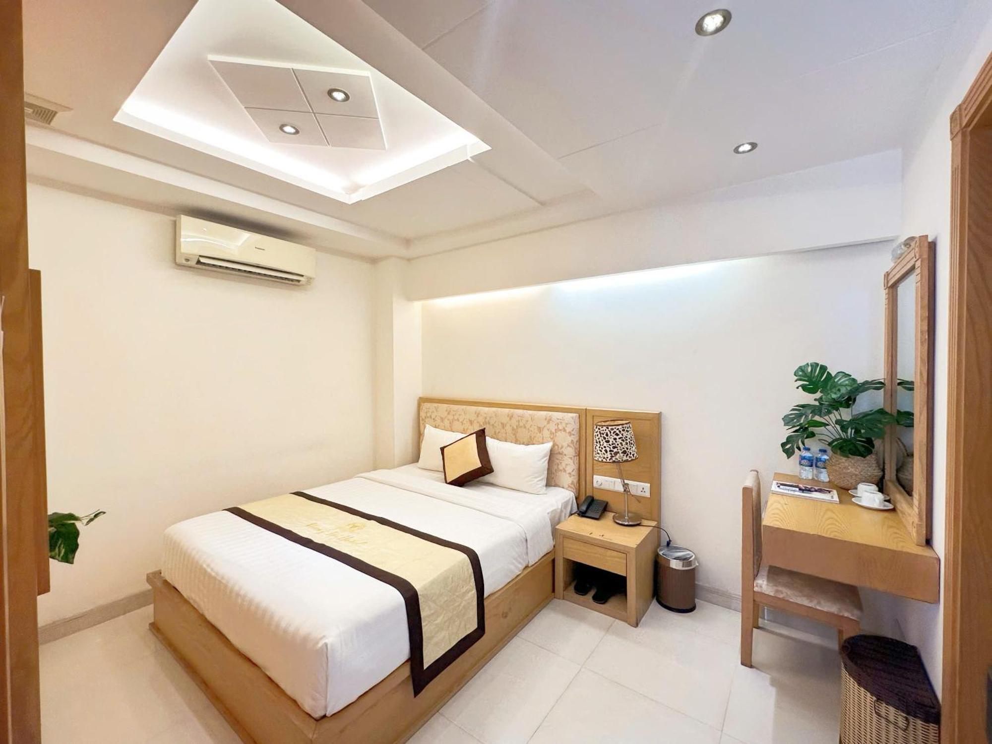Vuong Tai Hotel Ho Chi Minh City Exterior photo