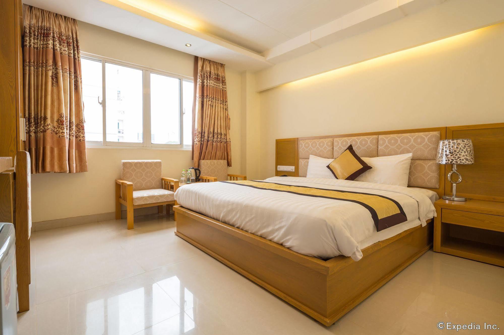 Vuong Tai Hotel Ho Chi Minh City Exterior photo