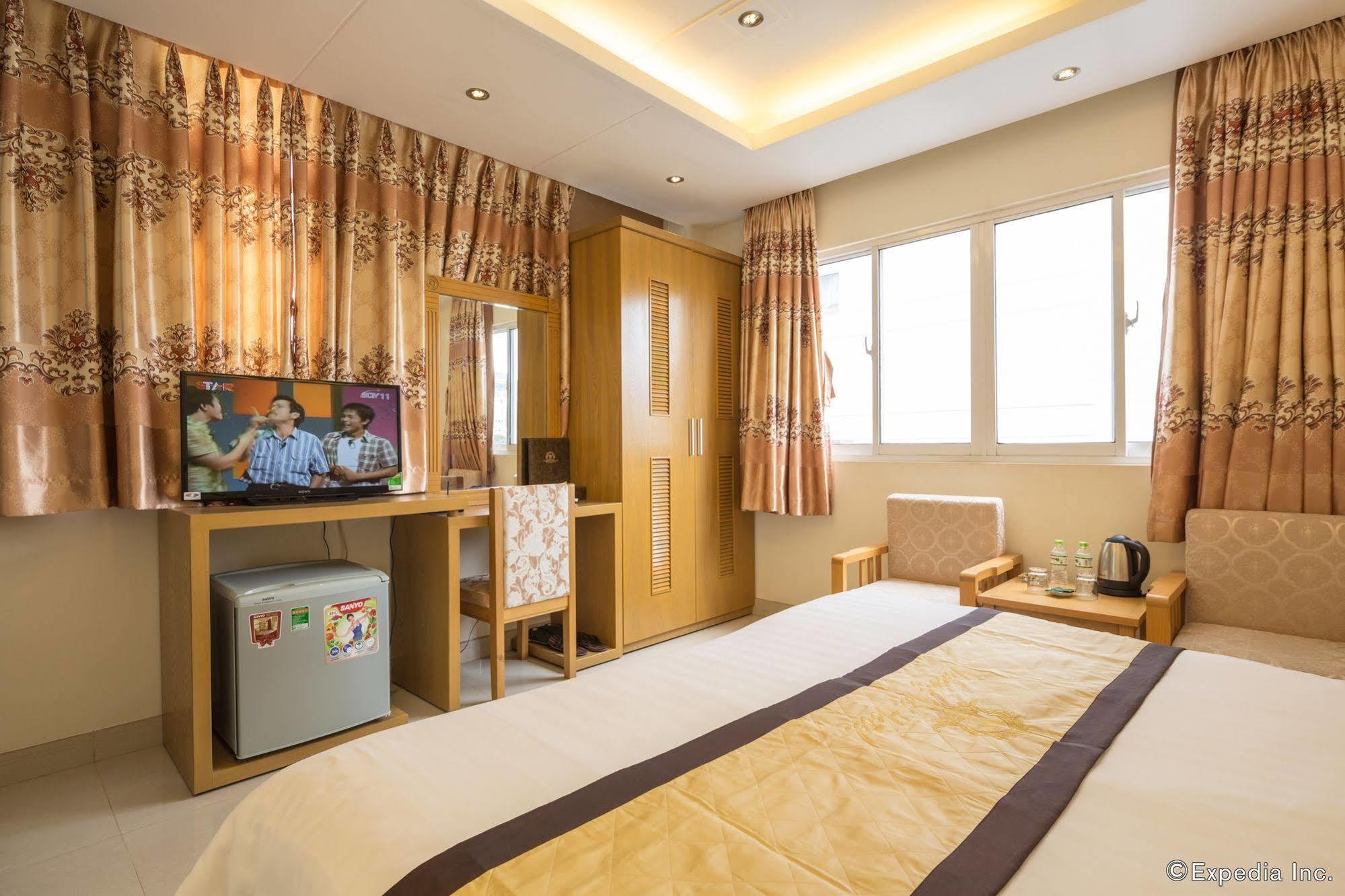 Vuong Tai Hotel Ho Chi Minh City Exterior photo